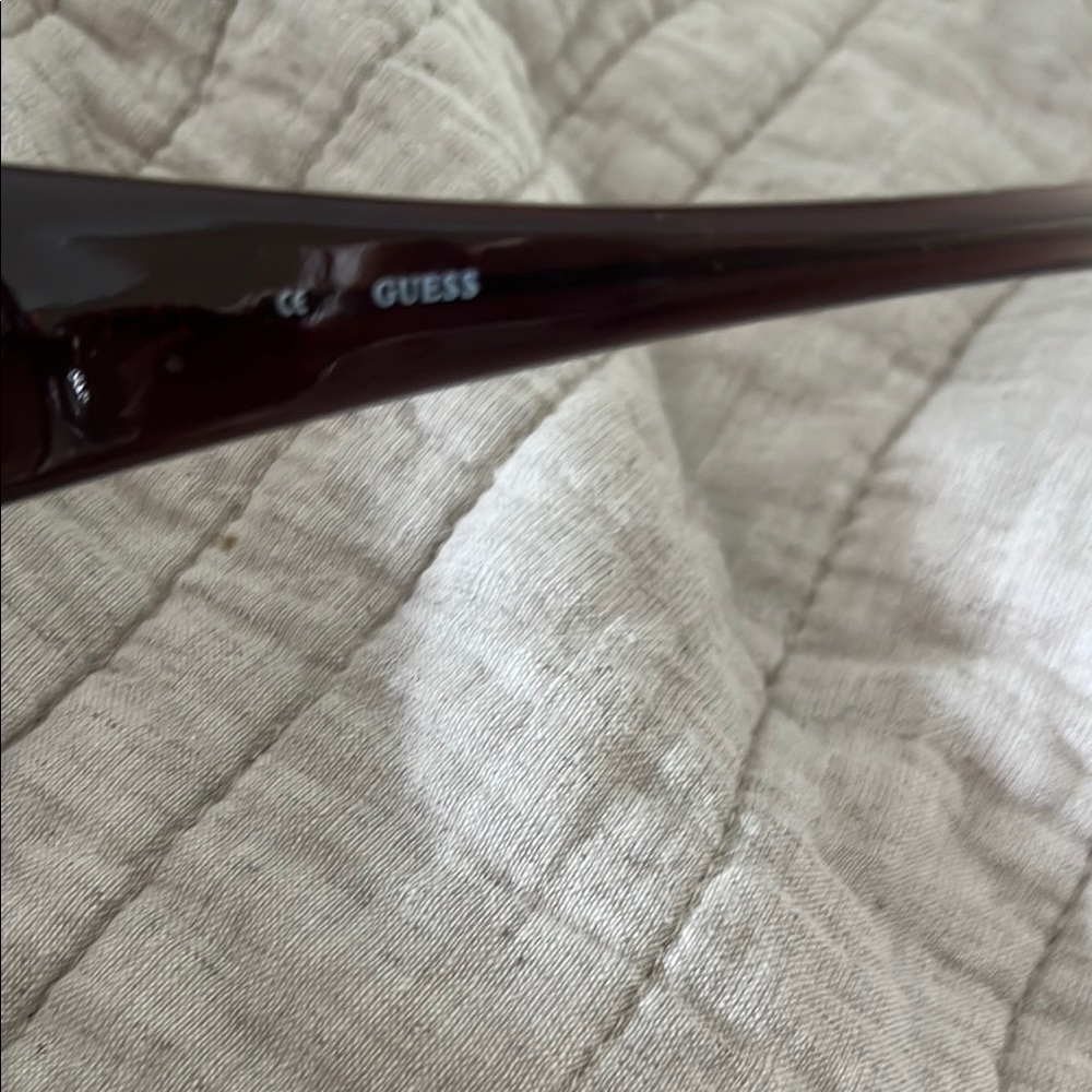 Guess Brown Rectangular Sunglasses With Gradient … - image 4